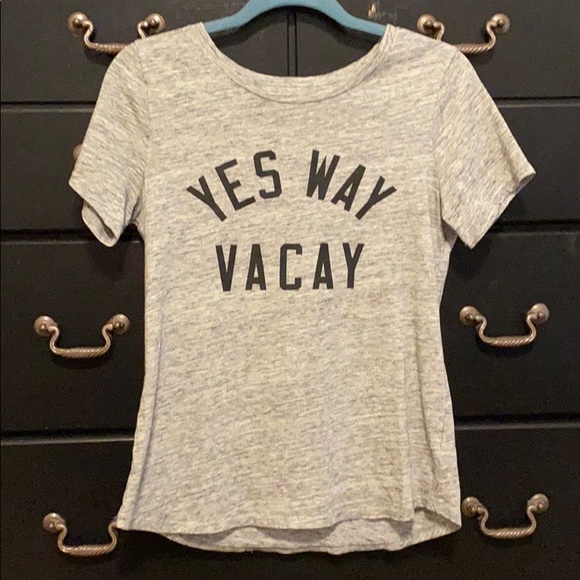 Yes Way Vacay T-Shirt - Picture 2 of 4